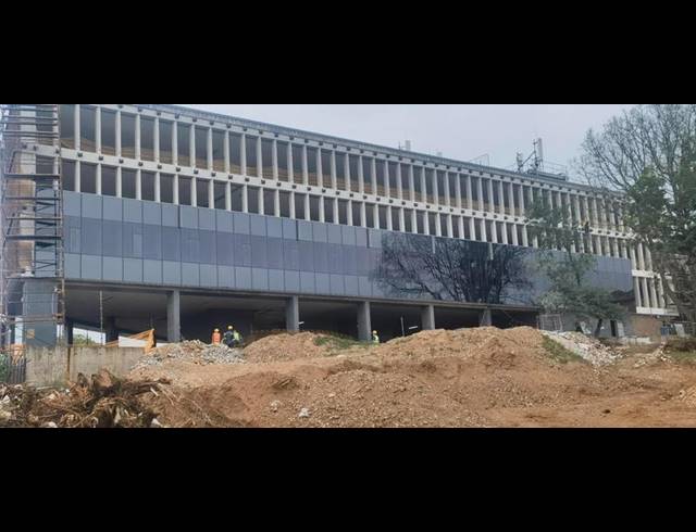 BUSINESS PROPERTY TO RENT IN LYNNWOOD